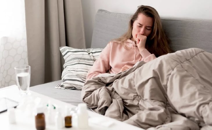 ¿Quieres alviar la tos nocturna? Sigue estos consejos rápidos y efectivos