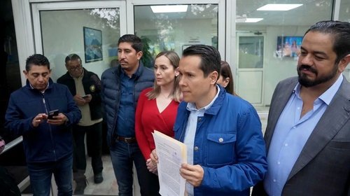 Alcaldes de Nuevo León reclaman recursos; Tesorería ya está de vacaciones 