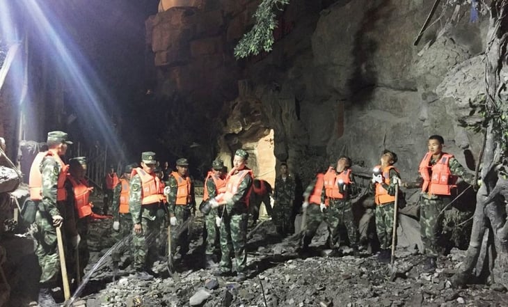 Sube a 127 la cifra de muertos por sismo en noroeste de China