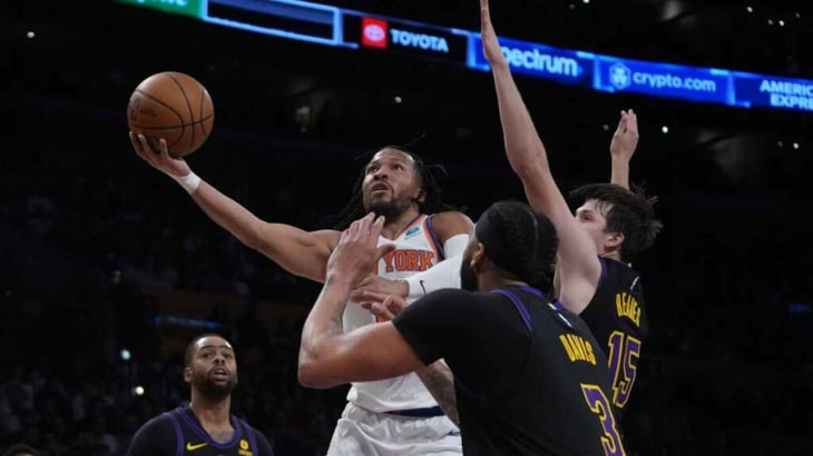 Lakers pierde en casa ante los Knicks; revelan el banner tras conseguir la Copa NBA