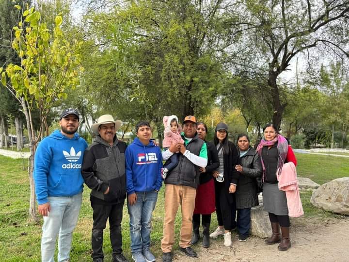 Familia de Laredo Texas dona paloma mensajera a Ecoparque