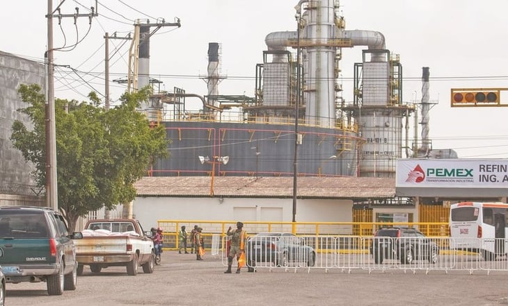 Dos presuntos ladrones mueren intoxicados en refinería de Salamanca, Guanajuato