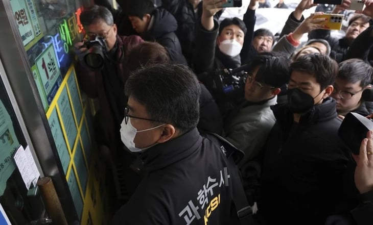 Registran casa del atacante que apuñaló al líder de la oposición de Corea del Sur, Lee Jae-myung