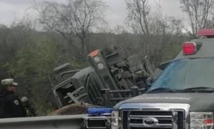 Volcadura deja 19 militares heridos en Tamaulipas