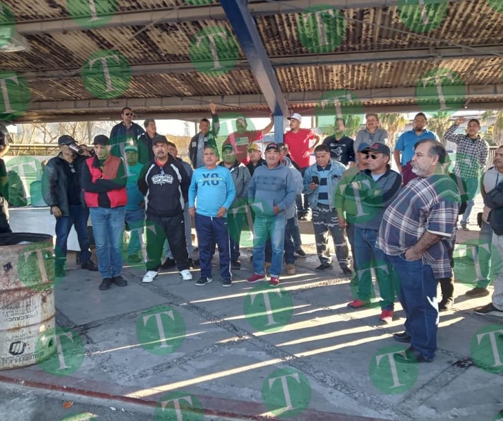 Obreros de la siderúrgica Uno de AHMSA se reúnen para exigir explicaciones al sindicato
