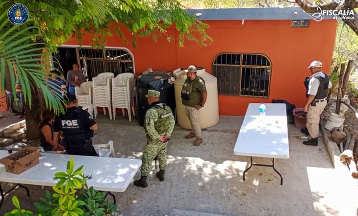 Hombres armados se llevan a 9 personas de Buenavista de Cuellar, Guerrero