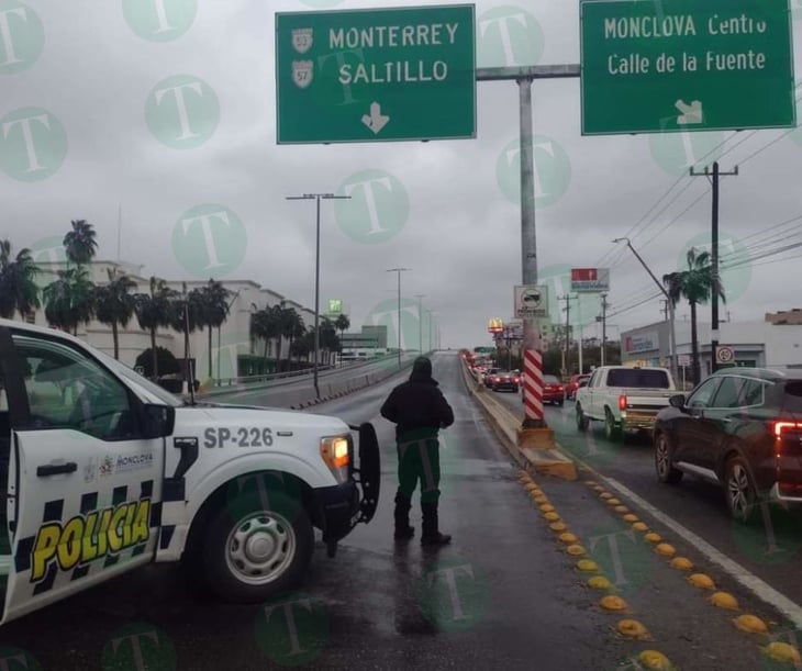 Cierran temporalmente puentes en Monclova