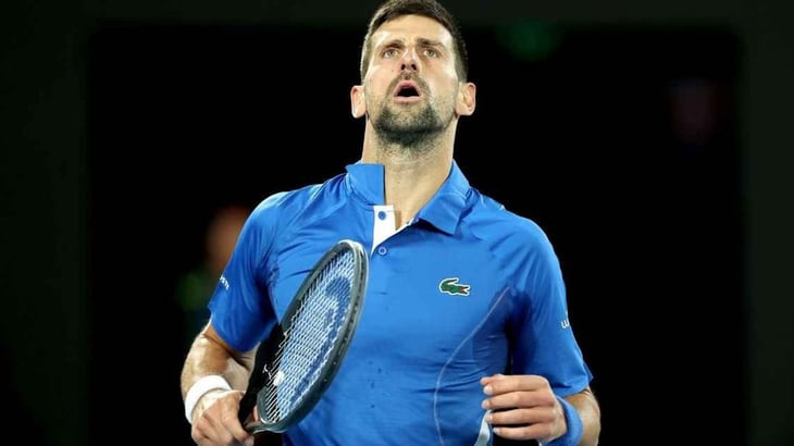 Djokovic surfeó una ola complicada en Australia