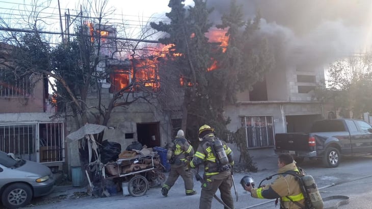 Incendio devasta vivienda de familia de pepenadores en Saltillo