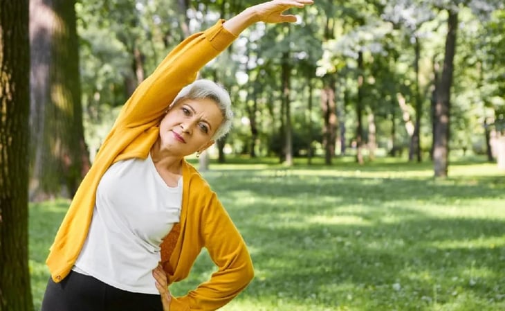 Menopausia: cómo mantener tus huesos fuertes con estos ejercicios