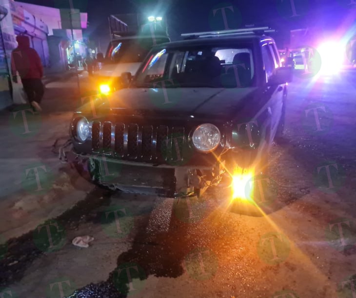 Cafre provoca choque de tres vehículos en la colonia Chinameca