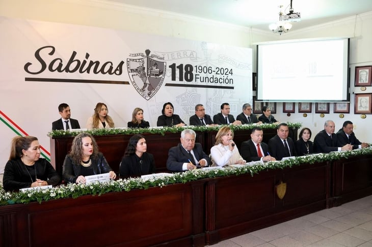 Celebra Diana Haro Martinez el 118 aniversario de la creación del municipio de Sabinas 