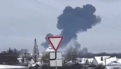 Avión ruso con 65 prisioneros ucranianos se estrella en región fronteriza de Belgorod, no hay sobrevivientes