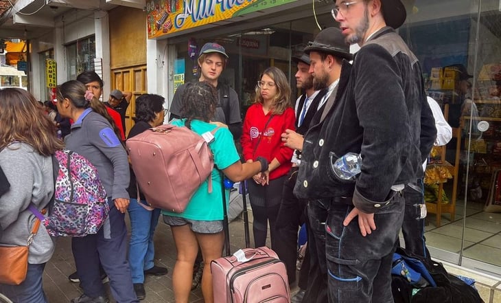 Casi 700 turistas son evacuados ante las protestas por 'privatización' de Machu Picchu