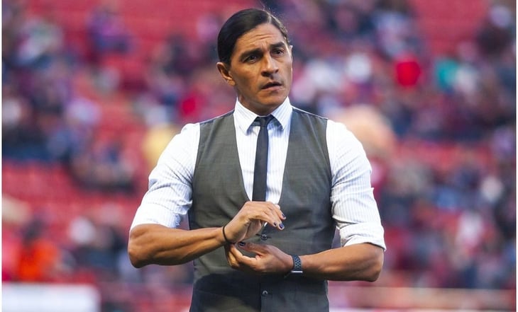 Paco Palencia es despedido como entrenador del Sporting en Costa Rica