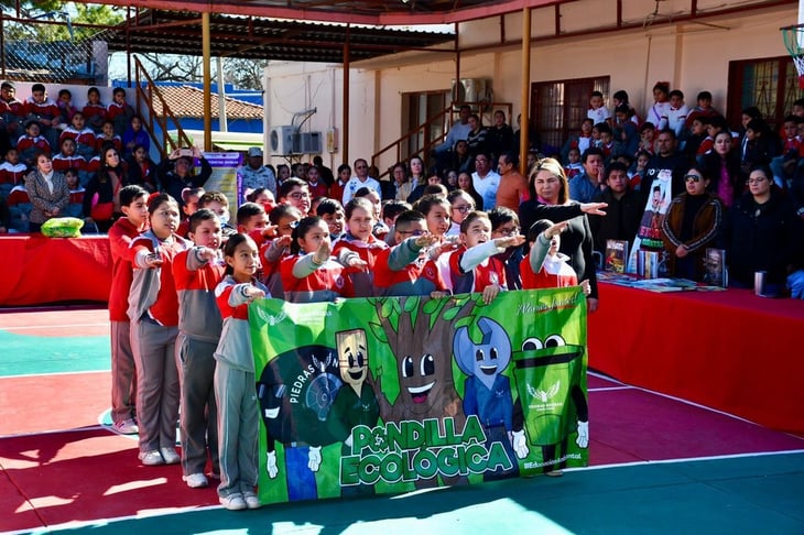 El Programa 'Todos a la Escuela' se desarrolla en la Escuela Primaria Benito Juárez