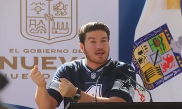 Samuel García acusa a la Federación por contaminación de la Refinería de Cadereyta 
