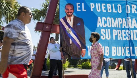 Bukele acapara las miradas mientras busca la reelección en El Salvador 