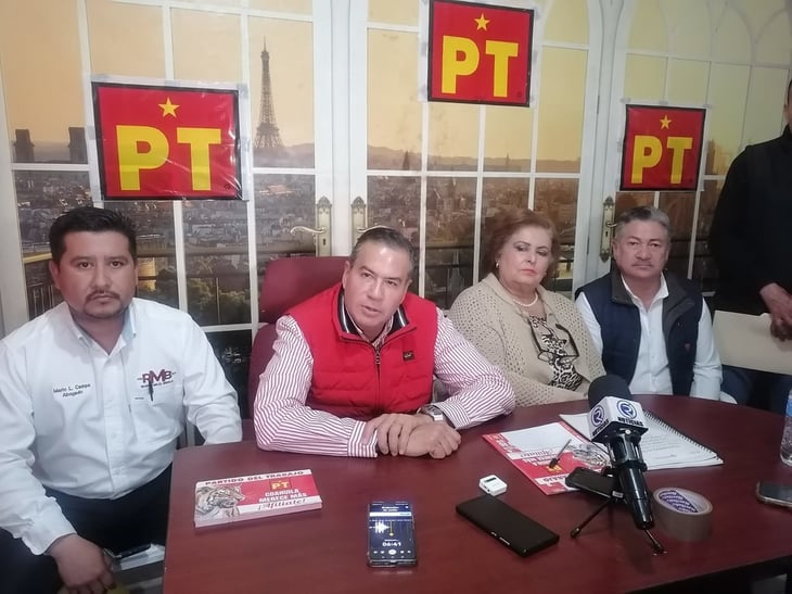 Mejía Berdeja presenta a los aspirantes a candidatura de Monclova por PT 