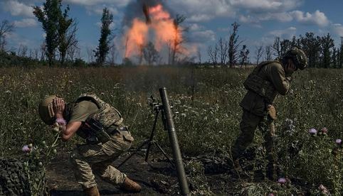 Ucrania se está quedando sin municiones, afirma Casa Blanca