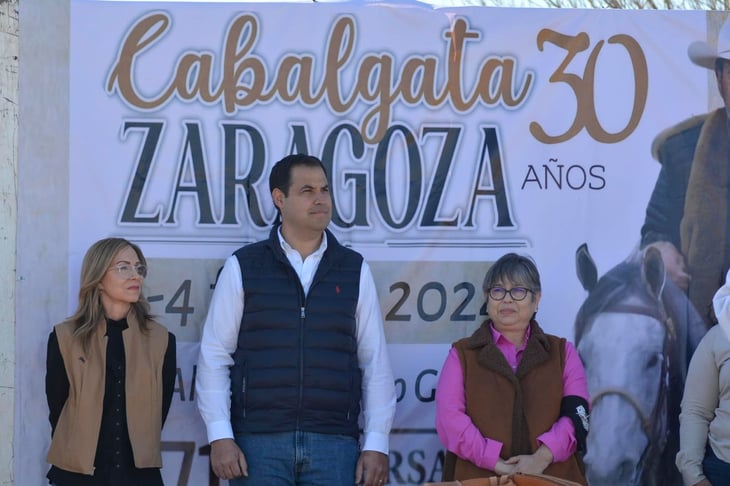 Participaron cientos de personas en la cabalgata con motivo del 271 aniversario de Zaragoza