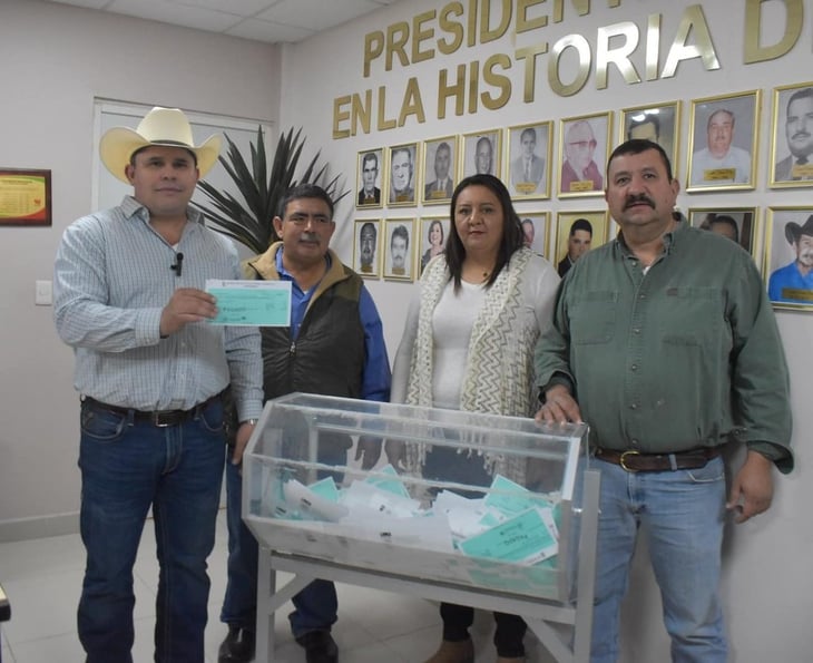 Refinanza pantalla entre contribuyentes cumplidos en Villa Unión