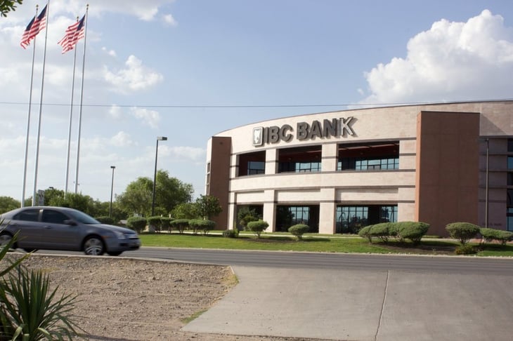 En búsqueda del asaltante del IBC bank en Eagle Pass 