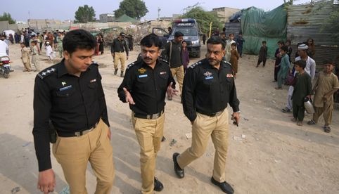 Reportan 12 muertos en más de 50 ataques durante las elecciones de Pakistán