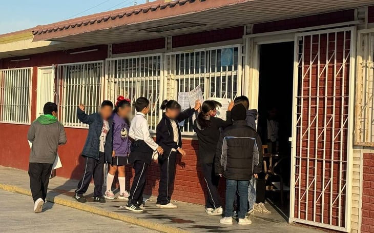 Toman clases a oscuras en primaria de Nuevo León, tras robo de cable eléctrico 