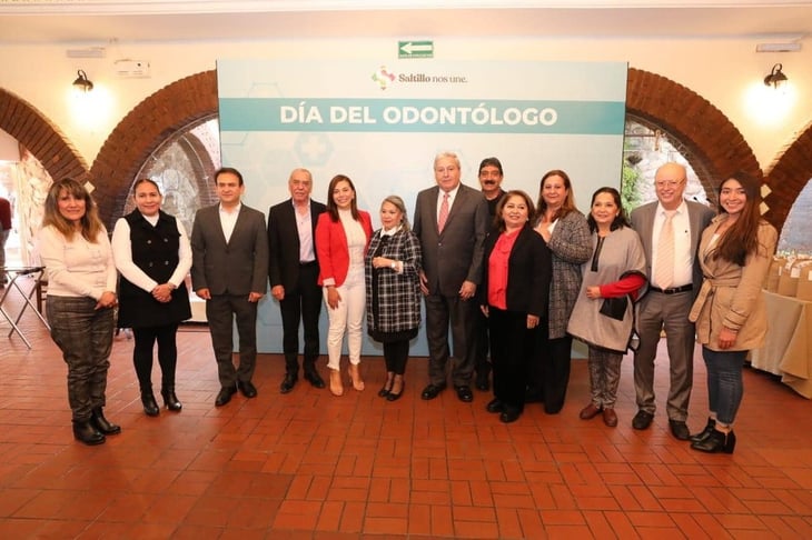 Saltillo celebra el Día de los Odontólogos y reconoce a los profesionales de la salud bucal en el municipio