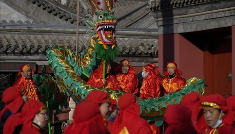 En Asia dan la bienvenida al Año Nuevo Lunar, el año del Dragón