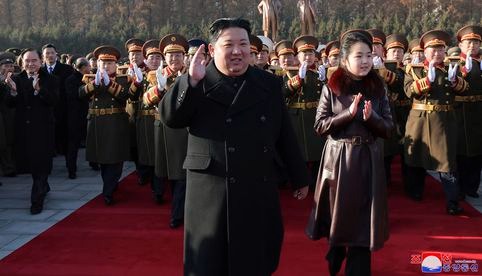 Kim Jong-un dice no tener deseos de diplomacia y repite amenaza de destruir a Corea del Sur