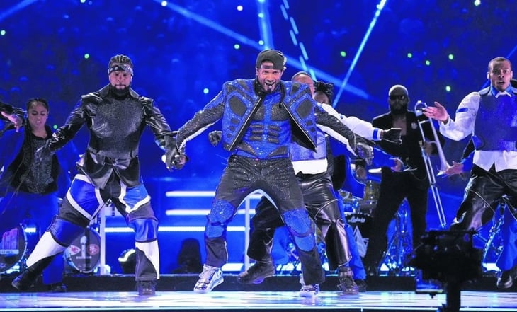 Usher hace memorable actuación en el Medio tiempo del Super Bowl