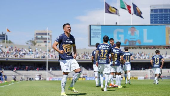 Pumas goleó a Puebla con doblete de Alí Ávila