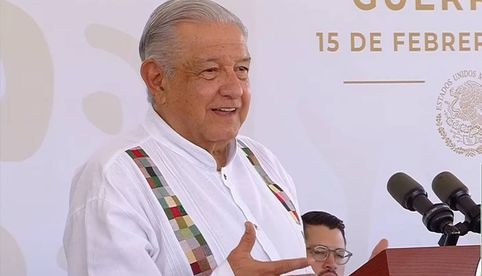 AMLO aprueba acercamiento de obispos por paz en Guerrero