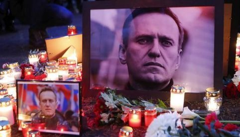 Ministros de Exteriores del G7 rinden tributo a Navalny con un minuto de silencio