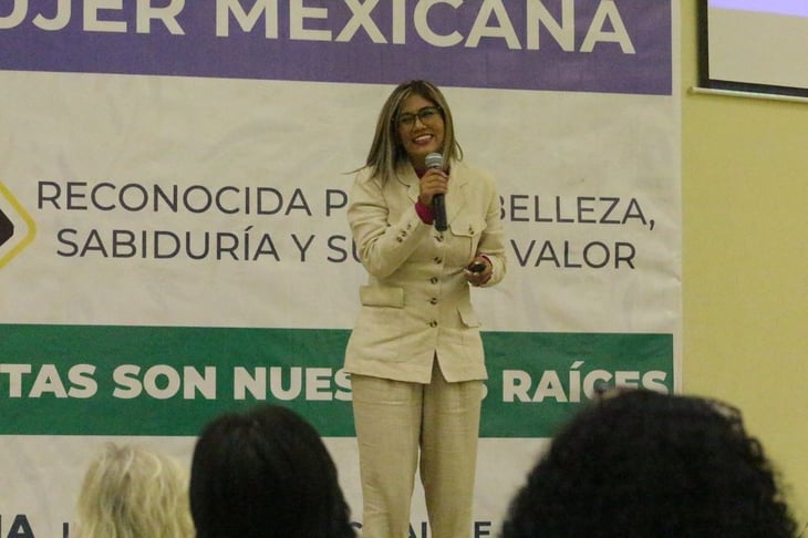 Imparten conferencia 'La mujer mexicana y los grandes retos'