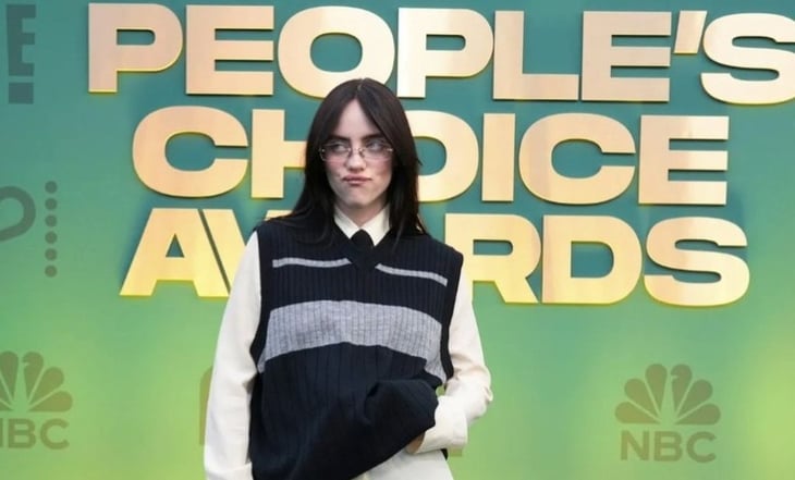Captan a Billie Eilish molesta en los People's Choice Awards... ¿por tiktokers?; uno responde