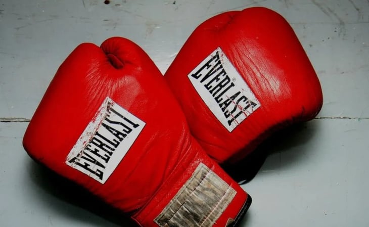 Bala perdida hiere a boxeador profesional mexicano; se encontraba en su casa