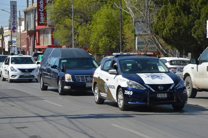 Taxistas se unen para apoyar a la familia del chofer fallecido