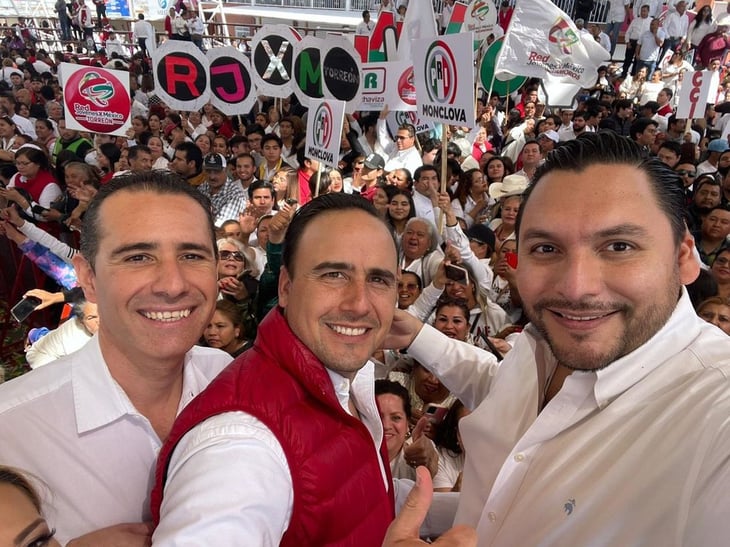 Carlos Villarreal toma protesta; va con fuerza por alcaldía de Monclova 