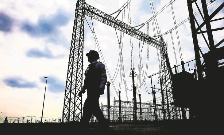 AMLO celebra nacionalización de 13 plantas eléctricas que se compraron a Iberdrola