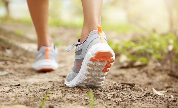 ¿Cuántos pasos debo caminar por día para tener buena salud, según la ciencia?