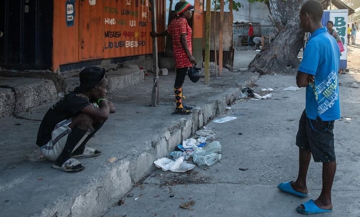 Tres muertos y cientos de fugados tras irrupción en centro penitenciario en Haití