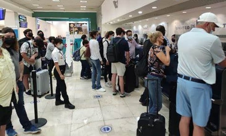 Una cancelación y retrasos: Viva Aerobus frena operaciones en el aeropuerto de Mérida
