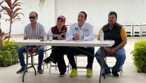 Jesús Valdez Palazuelos elige vestimenta distintiva con tenis verdes a lo 'fosfo fosfo'