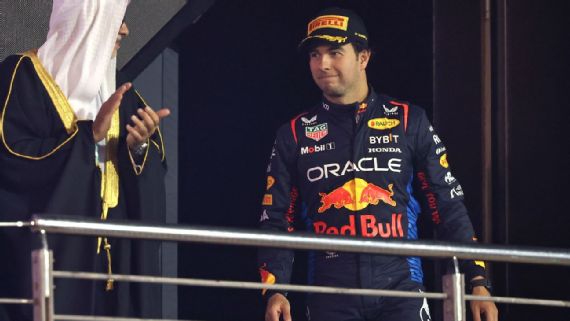 Checo Pérez, fuera del podio en Power Ranking de la F1