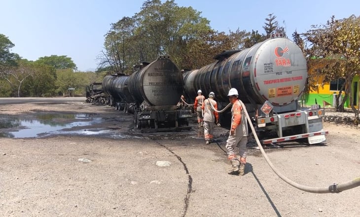 Se incendian dos pipas que transportaban combustible en Chiapas