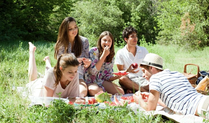 Outfits para picnic que te encantarán: una guía definitiva para un estilismo impecable.