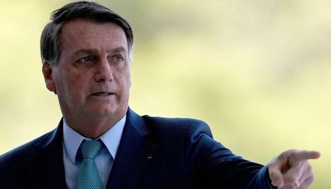 Bolsonaro dice que no teme 'ningún juicio' tras ser acusado de golpismo por exmilitares